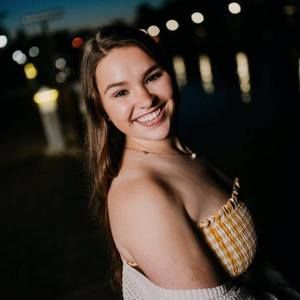 Meet your Posher, Natalie